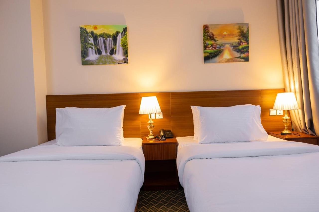 Three 888 Hotel 迪拜 外观 照片